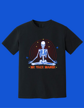 Load image into Gallery viewer, ME VALE MADRE MEDITATION TEE