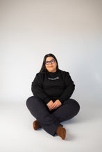 Load image into Gallery viewer, Un Día A La Vez Crewneck