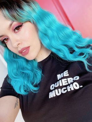 Me Quiero Mucho tee